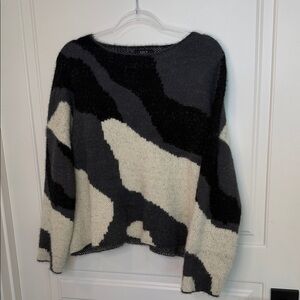 Vici Monochrome camo Abstract Sweater